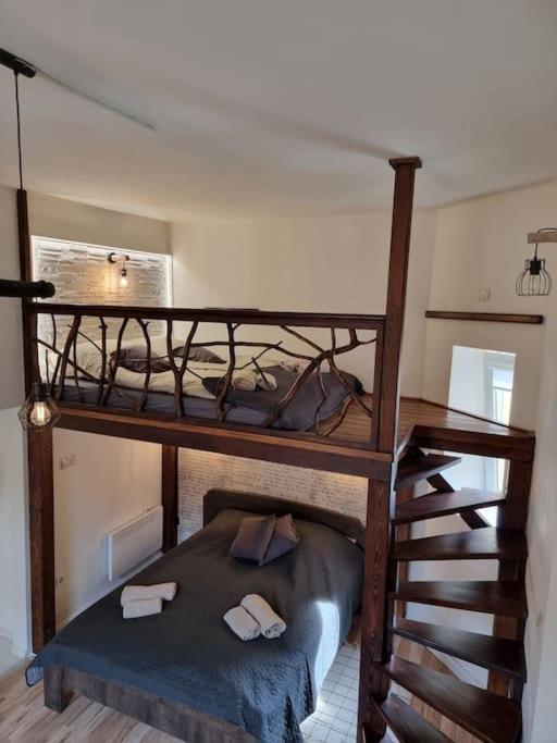 Vintage Apartman In City Center Miskolc Eksteriør bilde