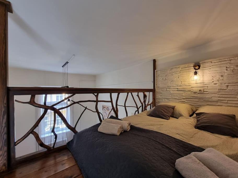 Vintage Apartman In City Center Miskolc Eksteriør bilde